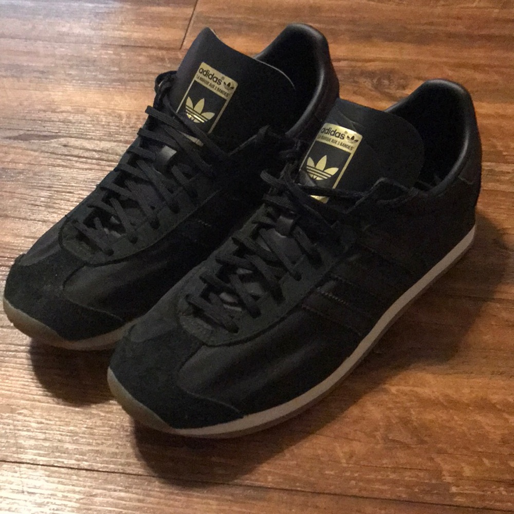 Adidas Originals Country OG Sneakers in Black